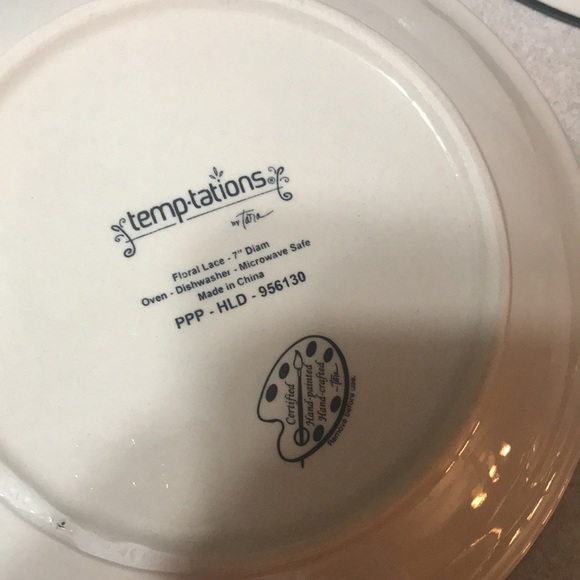 Temptations Floral Lace Dessert Plates - Picture 3 of 5